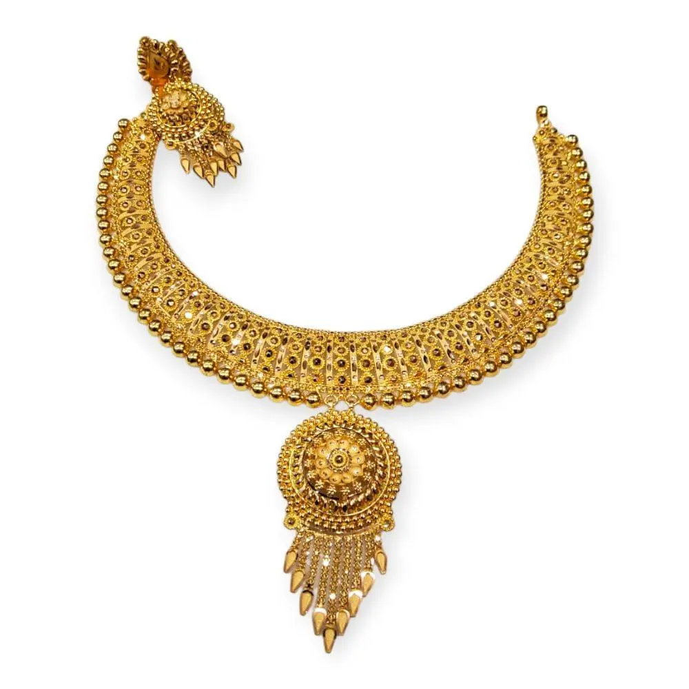 Beautiful Gold Necklace in Round Shape with Amazing Design 