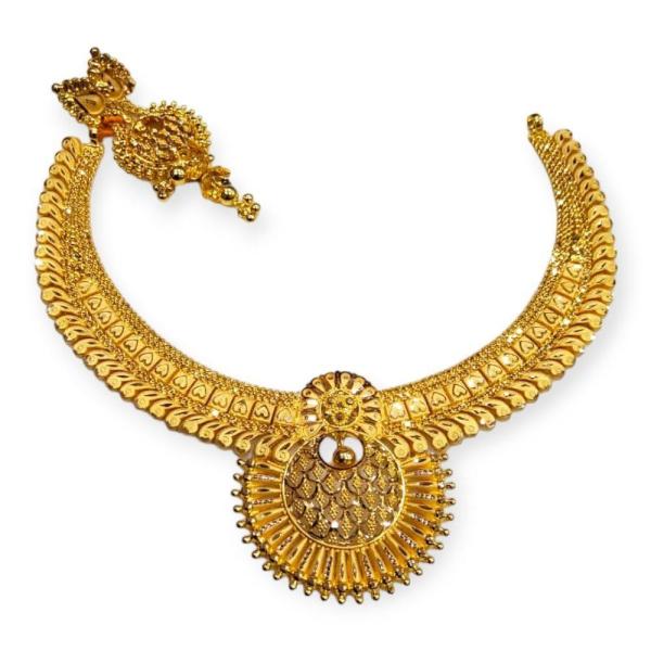 Gold Plain Necklace with Amazing in Round Shape Design 