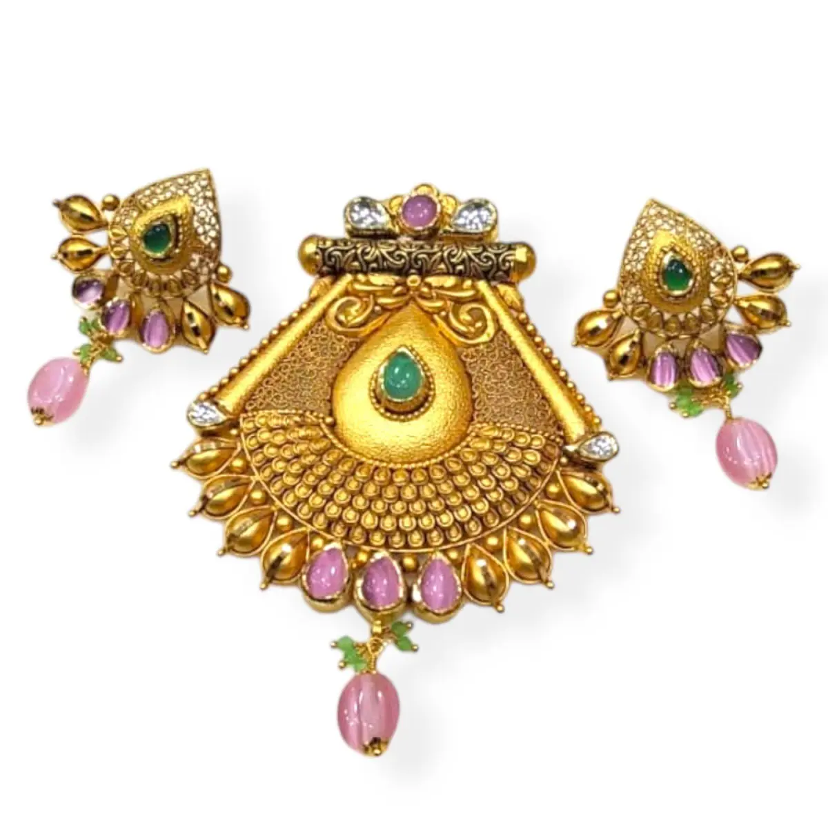 Amazing Antique Pendant Set with Beautiful Design & Pink Pearls 