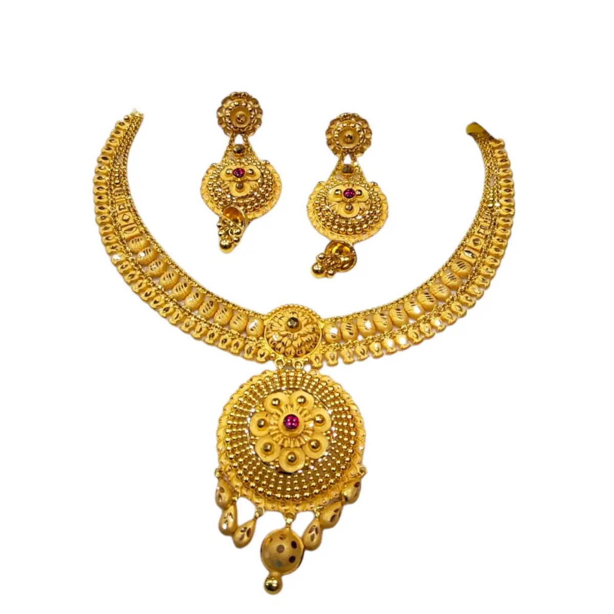 Traditional Gold Necklace Set in Round Shape with Beautiful Design 