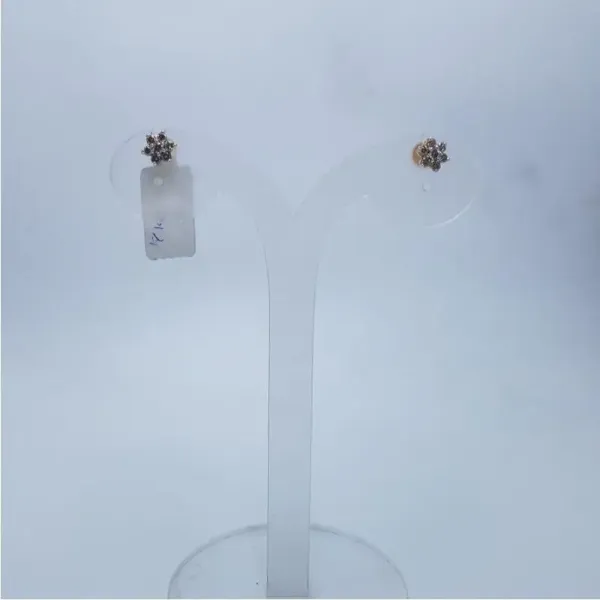 Diamond Tops in Medium Flower Style