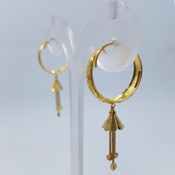 Beautiful Gold Hanging Bali Pair in Elegnat Design