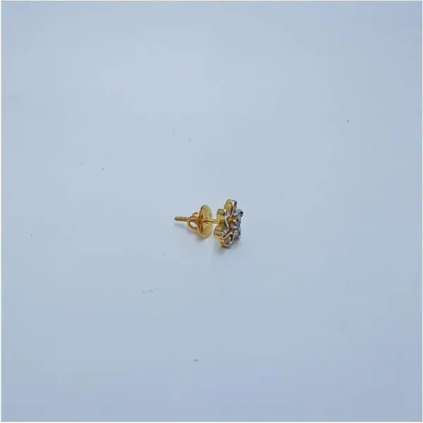 Diamond Tops with Flower Style and B eautiful Design 