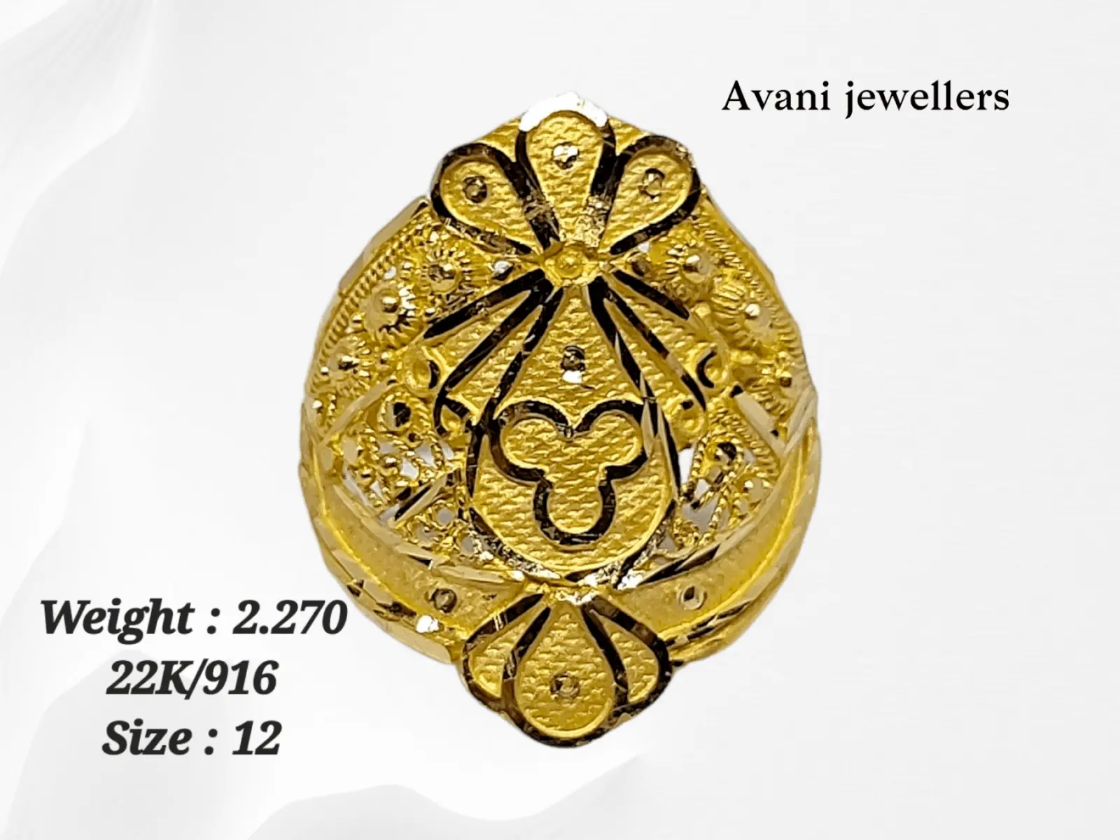 Ladies Ring