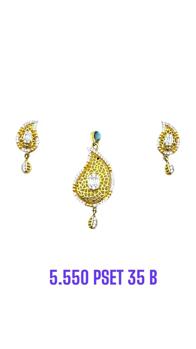 STYLISH PENDANT SET