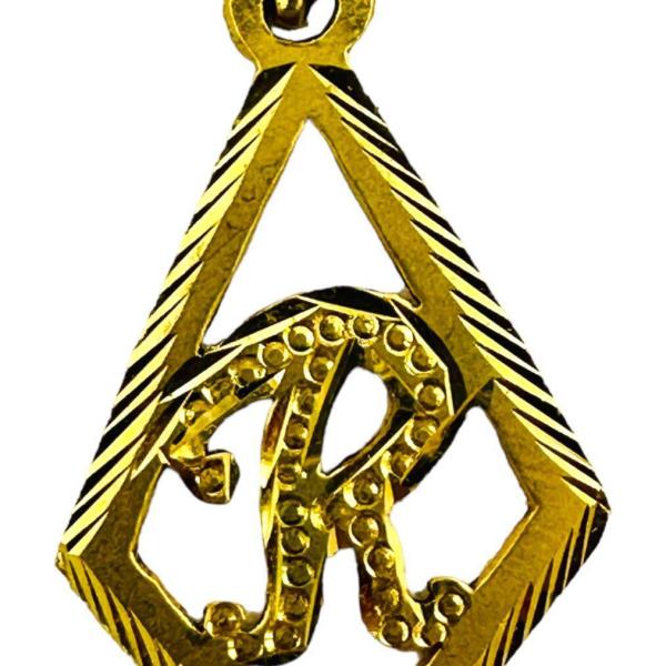 R-LETTER PENDANT