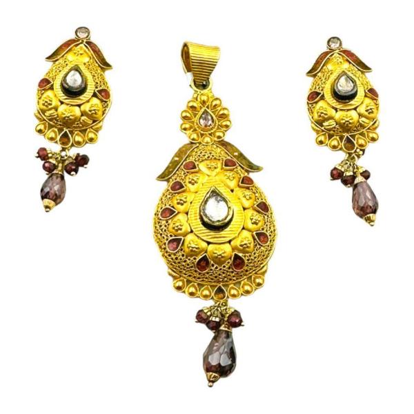 ANTIQUE PENDANT SET