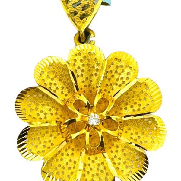 FLOWER PENDANT