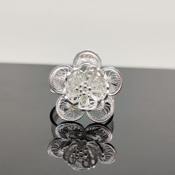 Delicate Delight Filigree Ring