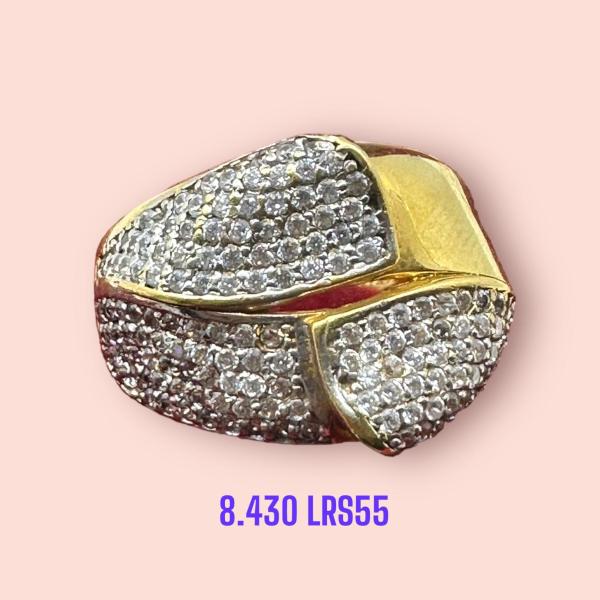 ELEGENT LADY RING STONE